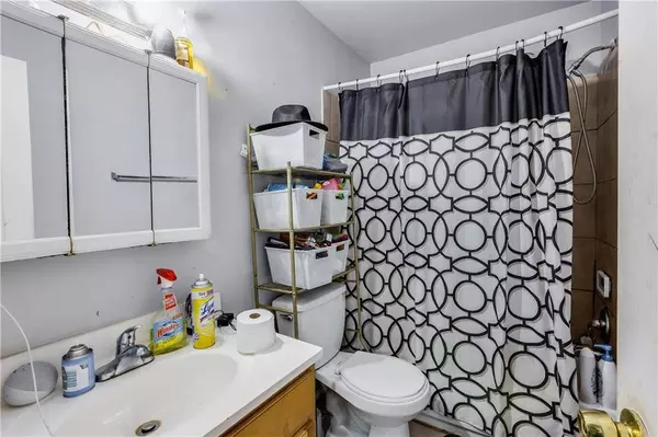 2916 DANIEL DR, Violet, LA 70092