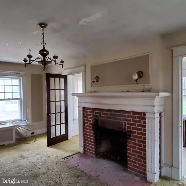 706 E GRANT AVE, Vineland, NJ 08360