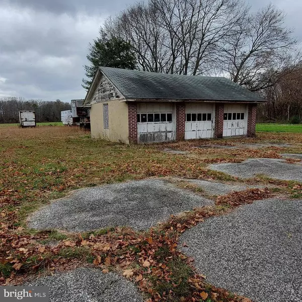 706 E GRANT AVE, Vineland, NJ 08360