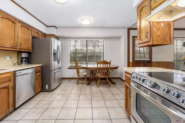 17433 BREMAN DR, Baton Rouge, LA 70817