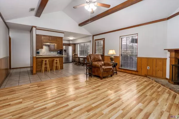 17433 BREMAN DR, Baton Rouge, LA 70817