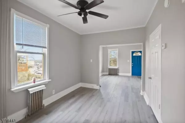 30 Bennett St, Phillipsburg Town, NJ 08865