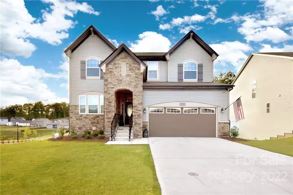 2806 Berkhamstead CIR, Concord, NC 28027