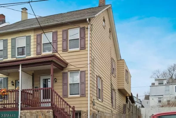 30 Bennett St, Phillipsburg Town, NJ 08865