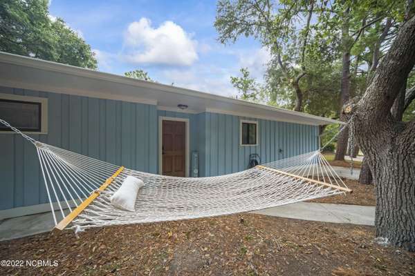 118 Holly Road, Pine Knoll Shores, NC 28512