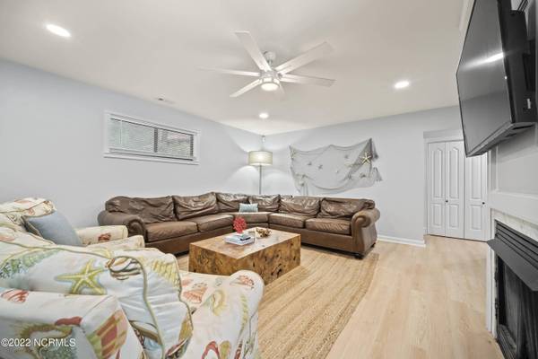 118 Holly Road, Pine Knoll Shores, NC 28512