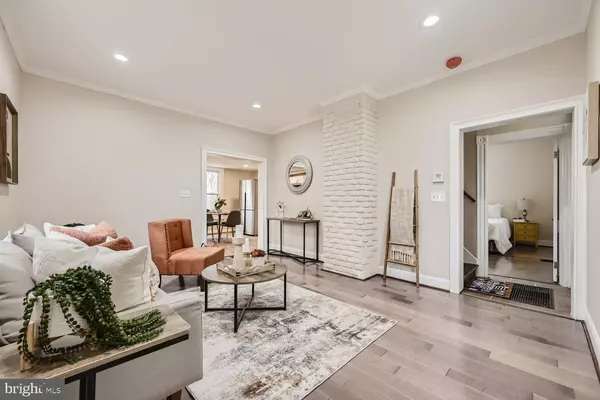 2831 SUMMIT AVE, Parkville, MD 21234