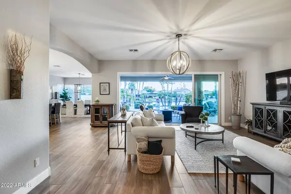 833 W NOLAN Way, Chandler, AZ 85248
