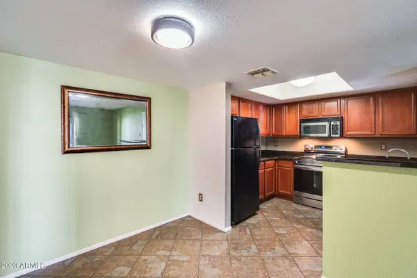 5757 W EUGIE Avenue #1102, Glendale, AZ 85304