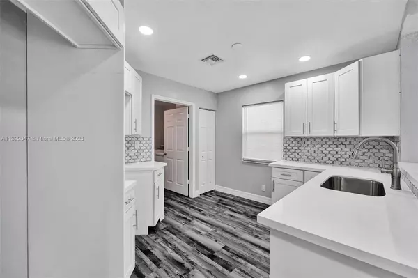 503 NW 7th Ct, Hallandale Beach, FL 33009