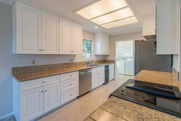 6850 Clara Lee AVE, San Diego, CA 92120