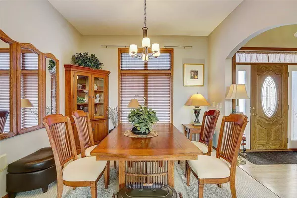 8561 Ellington Way, Middleton, WI 53562