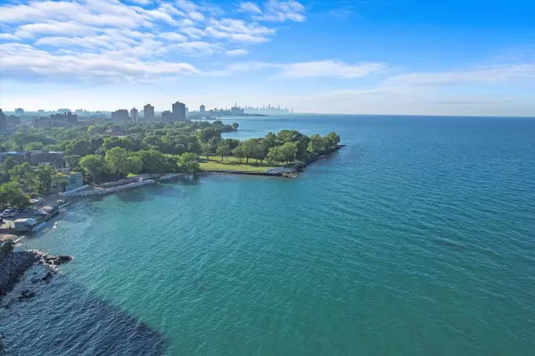 7321 S South Shore Drive #7B, Chicago, IL 60649