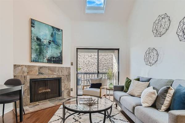 8888 Tallwood DR #3302, Austin, TX 78759