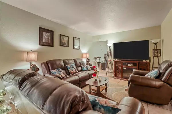 208 Alpine Court, Irving, TX 75060