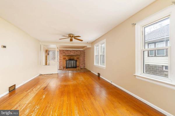 2970 E WALNUT ST, Colmar, PA 18915