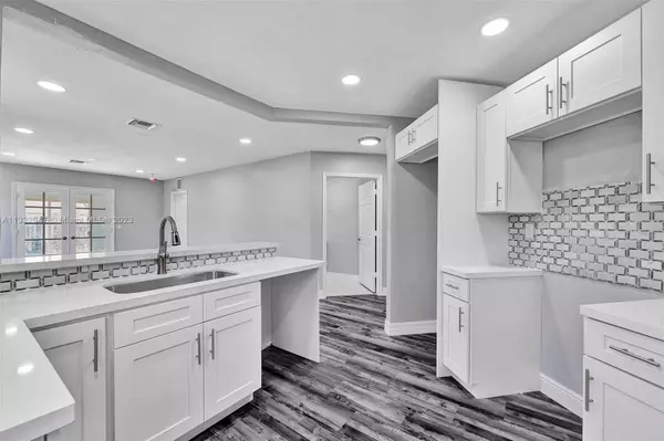 503 NW 7th Ct, Hallandale Beach, FL 33009