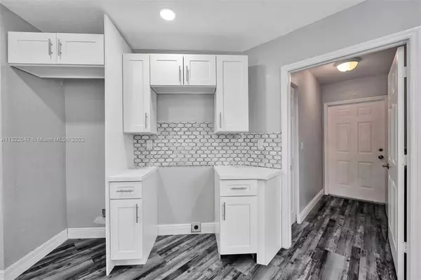 503 NW 7th Ct, Hallandale Beach, FL 33009