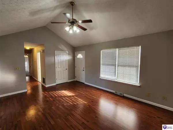 1969 Bacon Creek Road, Elizabethtown, KY 42701