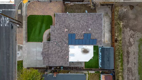 140 Alvarado Ave, Pittsburg, CA 94565