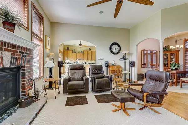 8561 Ellington Way, Middleton, WI 53562