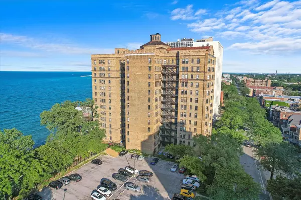 7321 S South Shore Drive #7B, Chicago, IL 60649