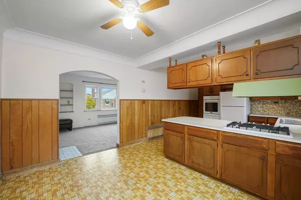 3362 N NARRAGANSETT Avenue, Chicago, IL 60634