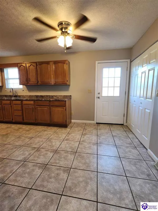 1969 Bacon Creek Road, Elizabethtown, KY 42701