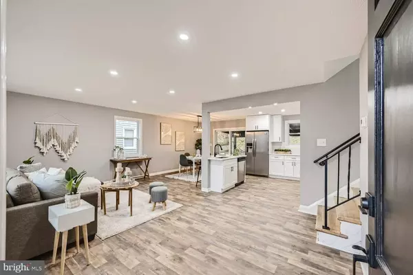 232 DAWSON DR, Cockeysville, MD 21030