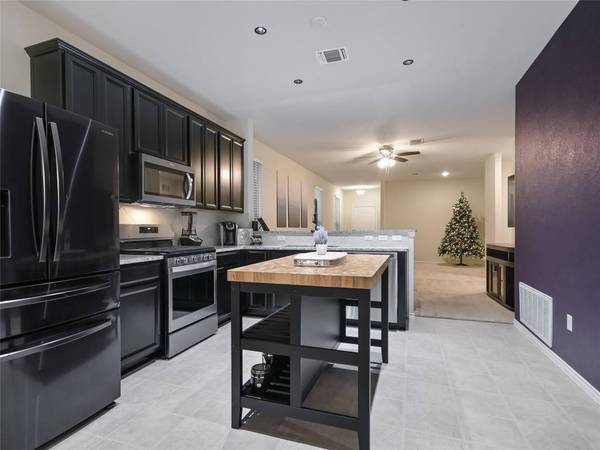 271 Zuma DR, Liberty Hill, TX 78642