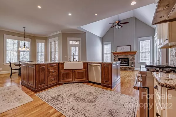 7059 Pebble Bay DR, Denver, NC 28037