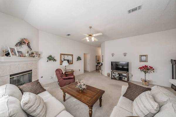 2202 Green Stone Drive, Arlington, TX 76001