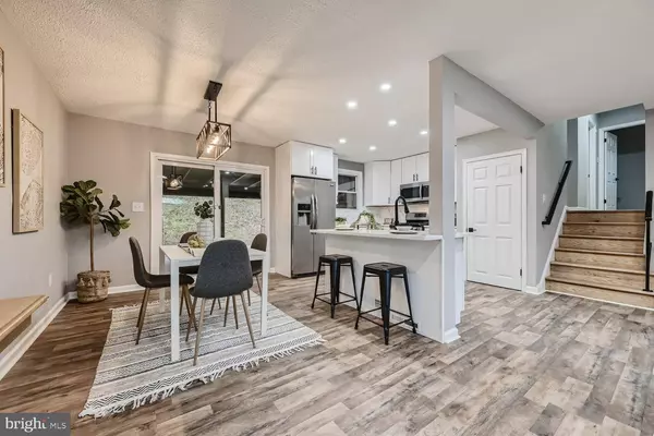 232 DAWSON DR, Cockeysville, MD 21030