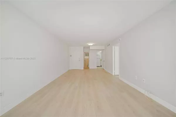 1345 Lincoln Rd #1006, Miami Beach, FL 33139