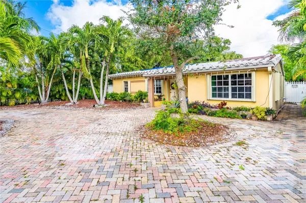 18401 NE 19th Ct, North Miami Beach, FL 33179