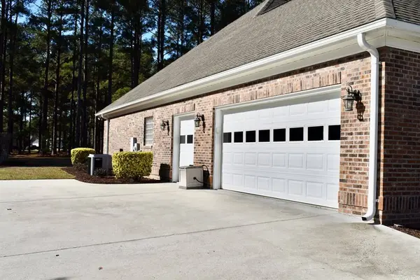 241 Plantation Dr., Manning, SC 29102