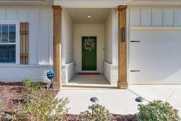 7584 Highborne Ln, Ooltewah, TN 37363