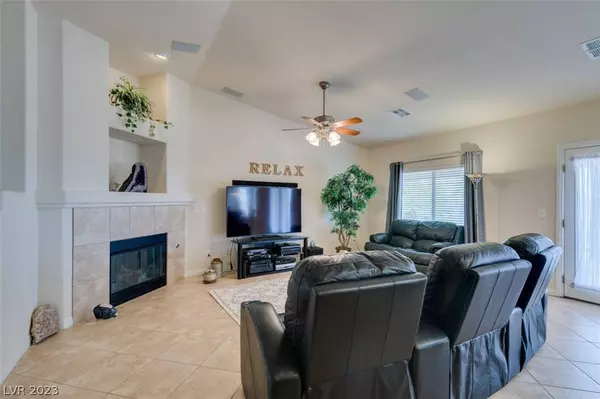 70 Horseweed Circle, Henderson, NV 89002