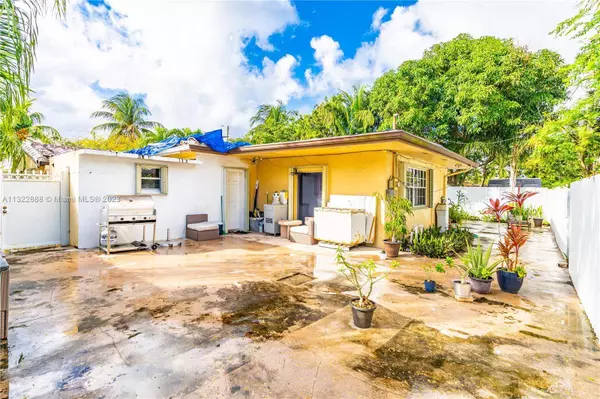 18401 NE 19th Ct, North Miami Beach, FL 33179