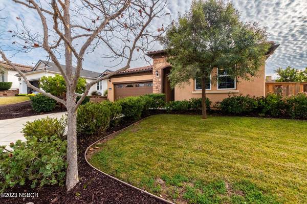 712 Apple Tree Way, Santa Maria, CA 93455