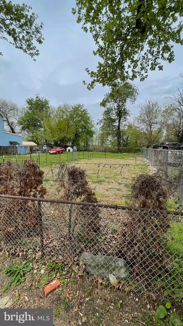 2501 HOWELL ST, Camden, NJ 08105