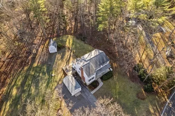 32 Red Gate Rd, Tyngsborough, MA 01879
