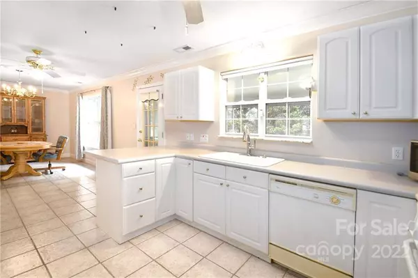 102 Yorkshire DR, Salisbury, NC 28144