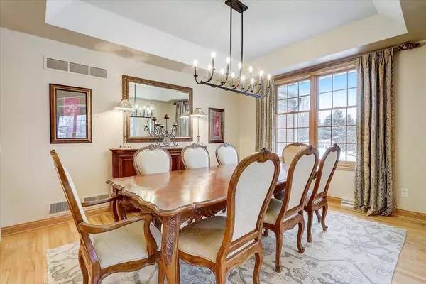 5545 Surrey Ln, Westport, WI 53597