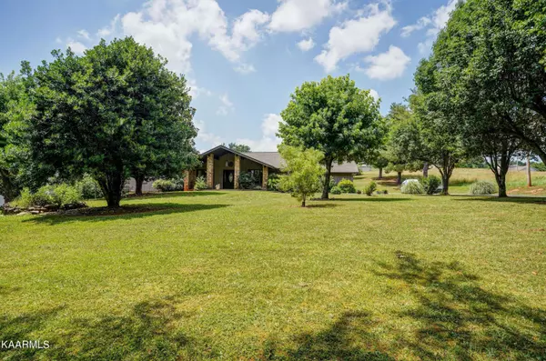 383 Cate Byrd Rd, Kodak, TN 37764