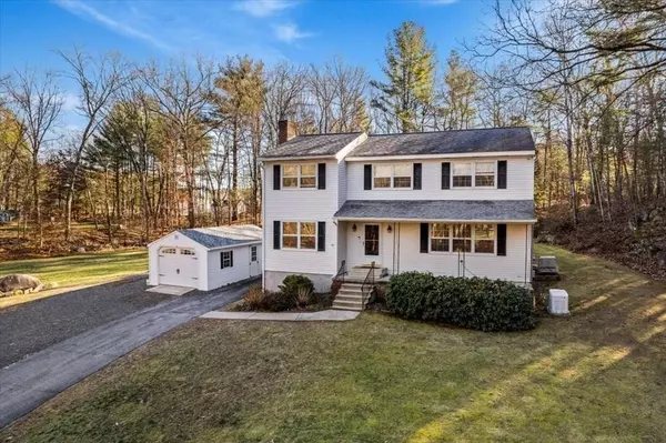 32 Red Gate Rd, Tyngsborough, MA 01879