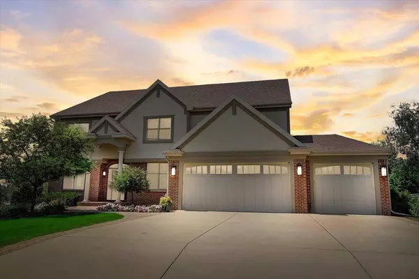 5545 Surrey Ln, Westport, WI 53597