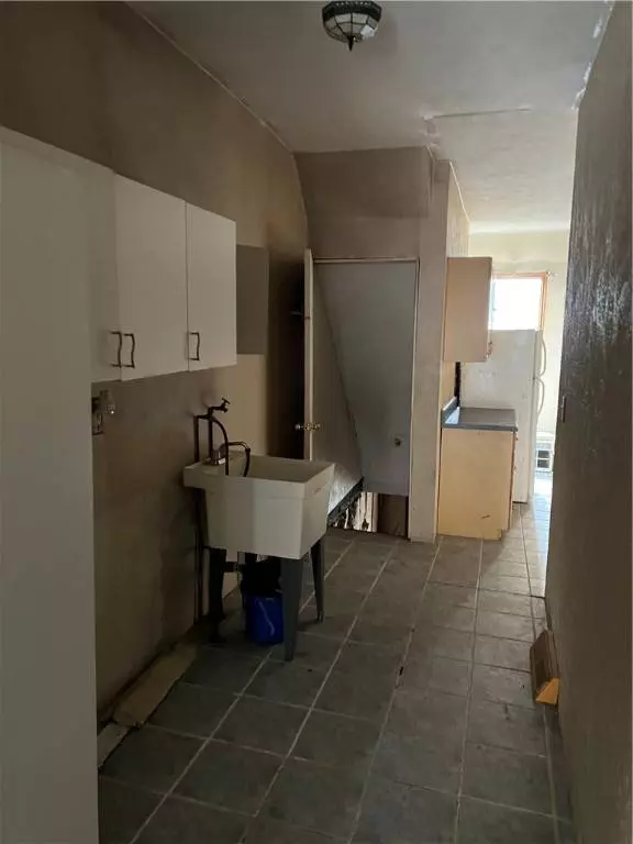 734 Ohio Ave, Glassport, PA 15045