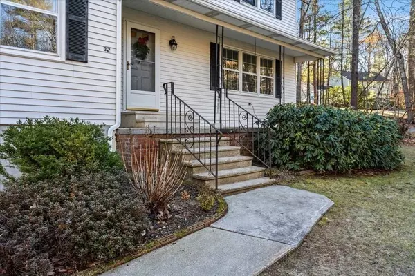 32 Red Gate Rd, Tyngsborough, MA 01879