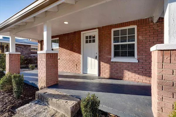 2611 Cannon Ave, Chattanooga, TN 37404